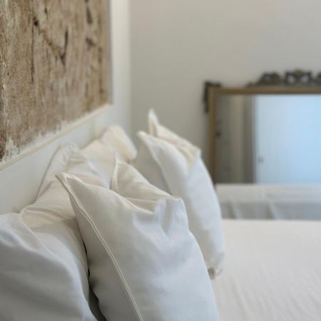 F Home Noto Eksteriør billede