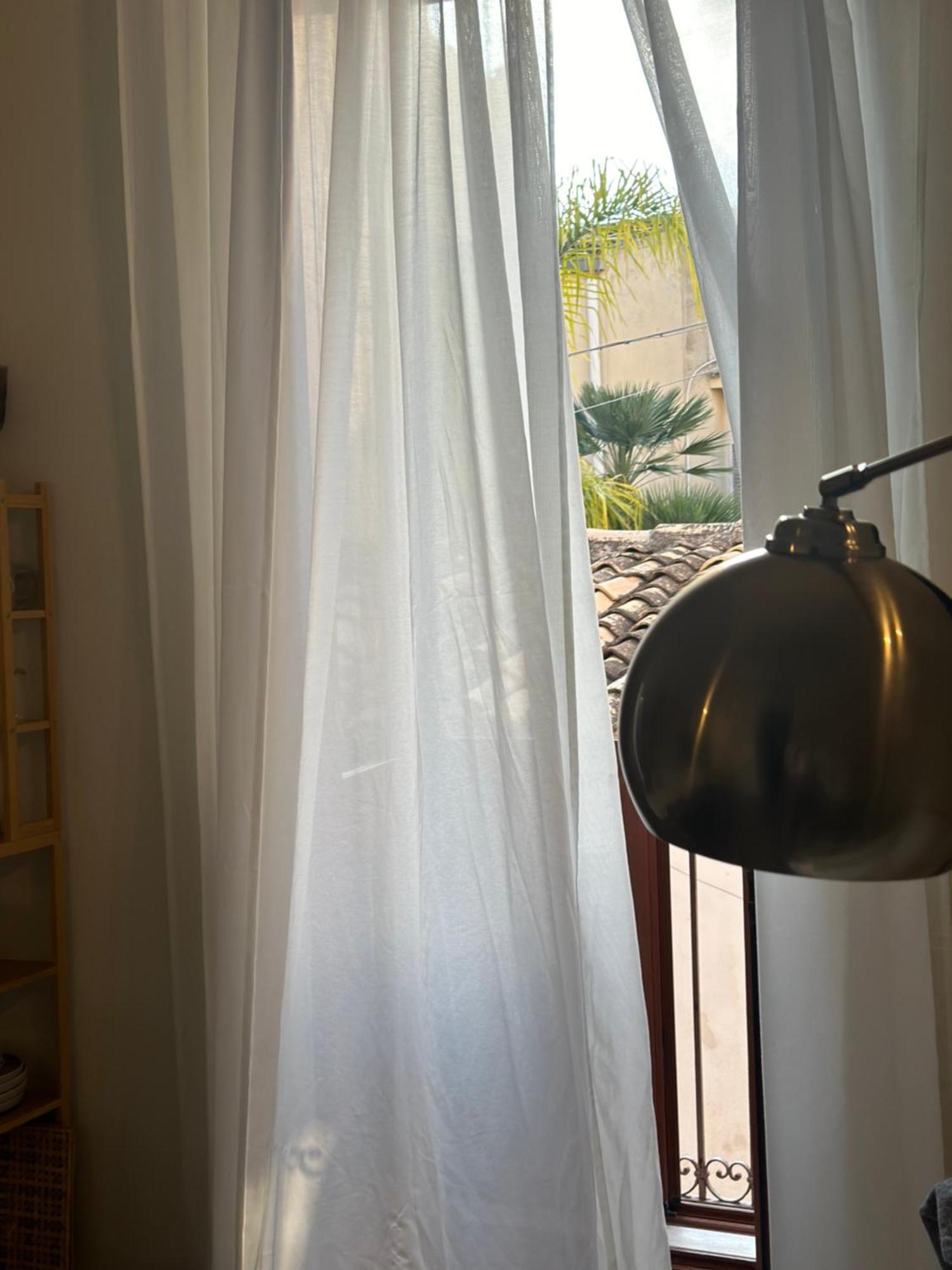 F Home Noto Eksteriør billede